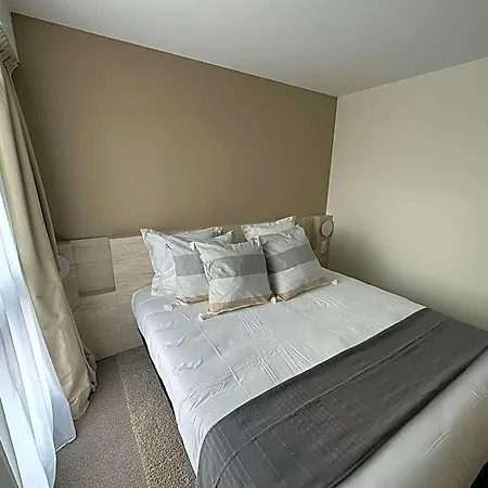 Hotel Akena Chauray-niort 3*