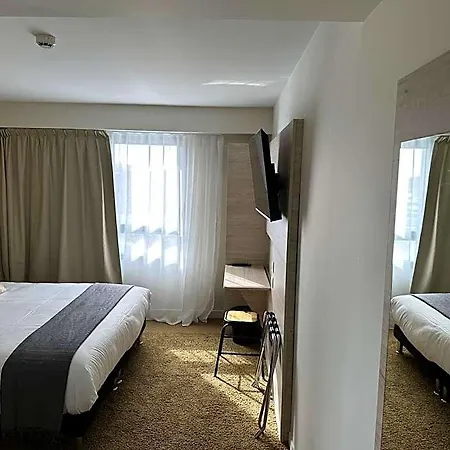Akena Chauray-niort Hotel 3*