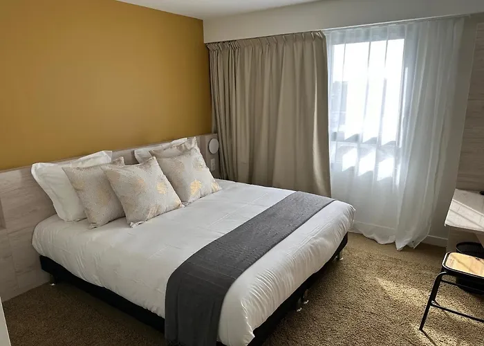 Akena Chauray-niort 3* Chauray