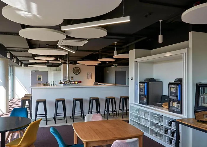 Akena Chauray-niort Hotel 3*