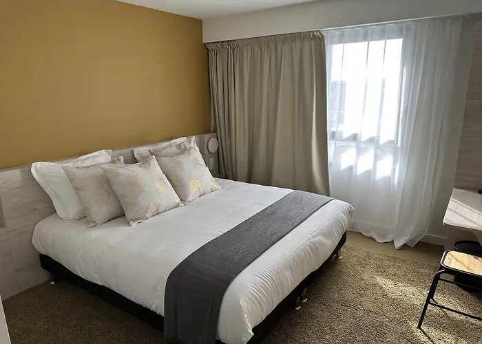 Akena Chauray-niort Hotel 3*