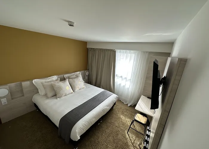 Akena Chauray-niort Hotel 3*