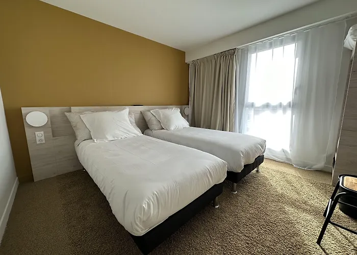 Akena Chauray-niort 3*